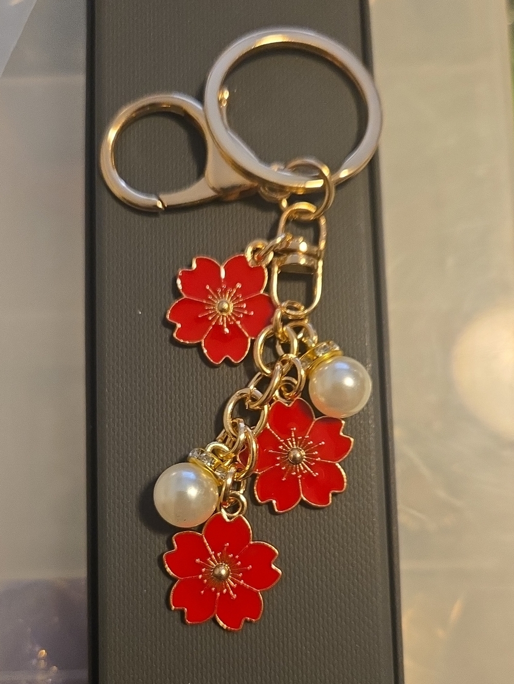 Gold Red Flower & Pearl Charm Keychain - Women Accessories